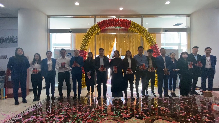 昌禾裝飾丨10月總結(jié)表彰暨11月活動(dòng)啟動(dòng)大會(huì)圓滿結(jié)束！一起領(lǐng)盲盒啦~